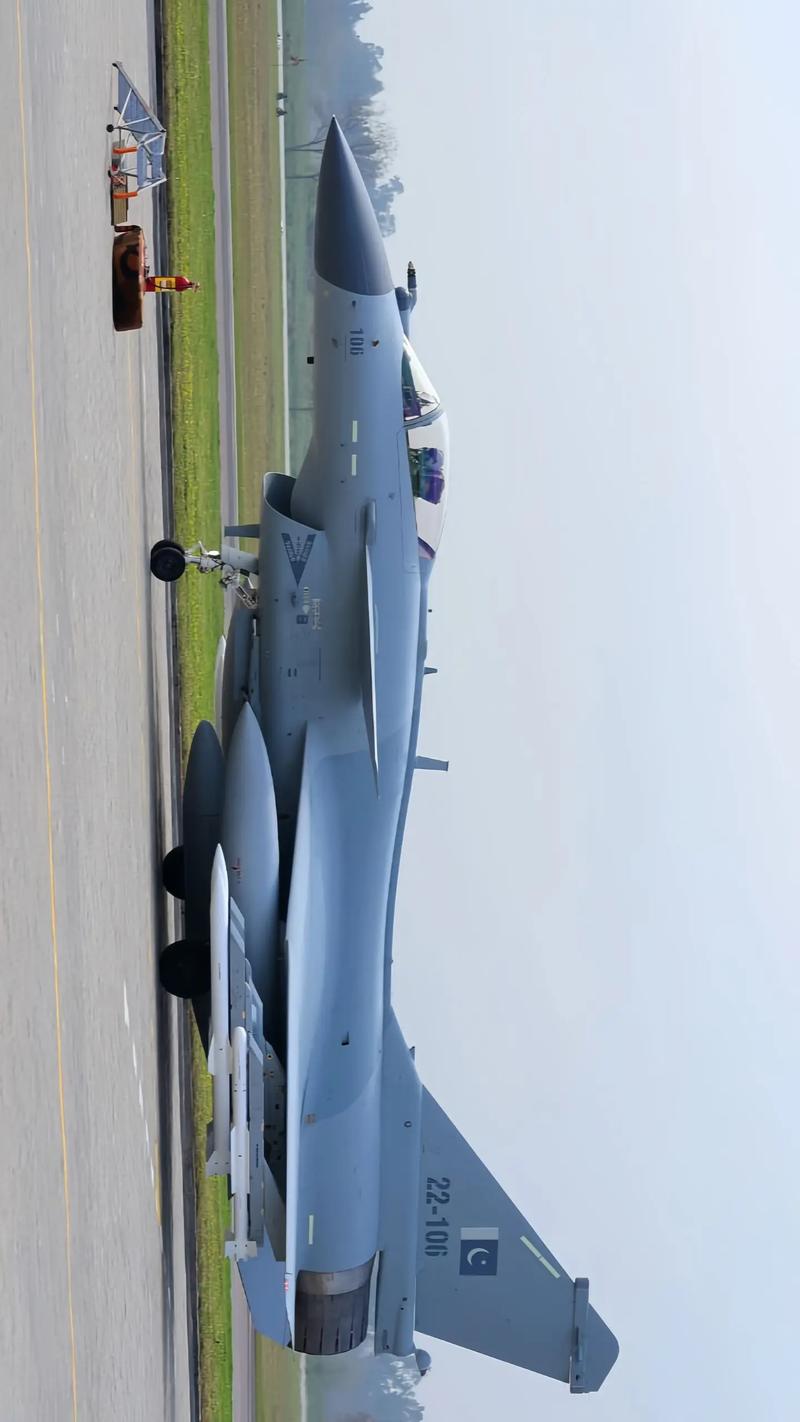 中国正在研制的战斗机有哪些机型？快来了解